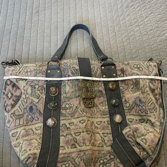 Free People Heartbreaker Jute Tote with Stone Embellishments NWOT - Picture 7 of 12